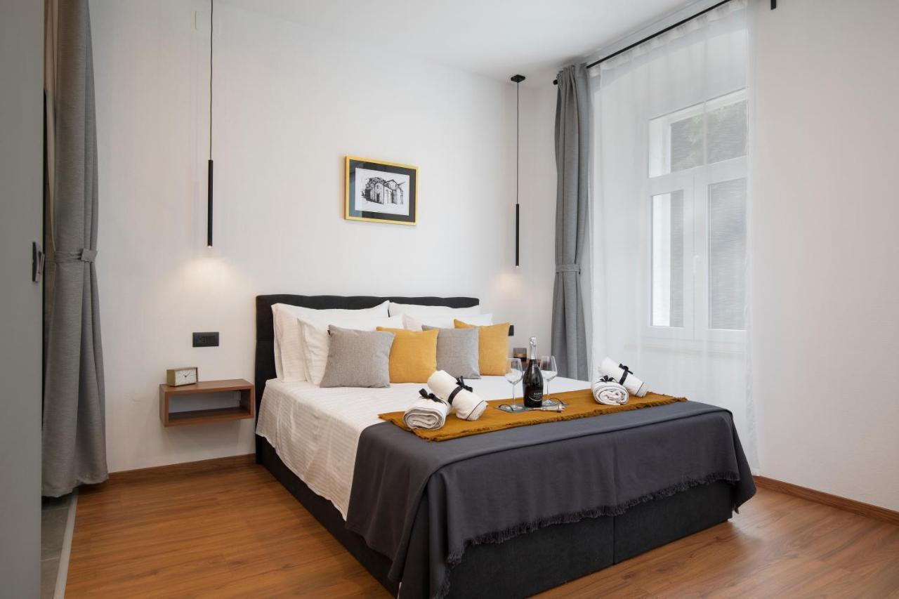 Deluxe Rooms And Apartments Korzo PUY Eksteriør bilde