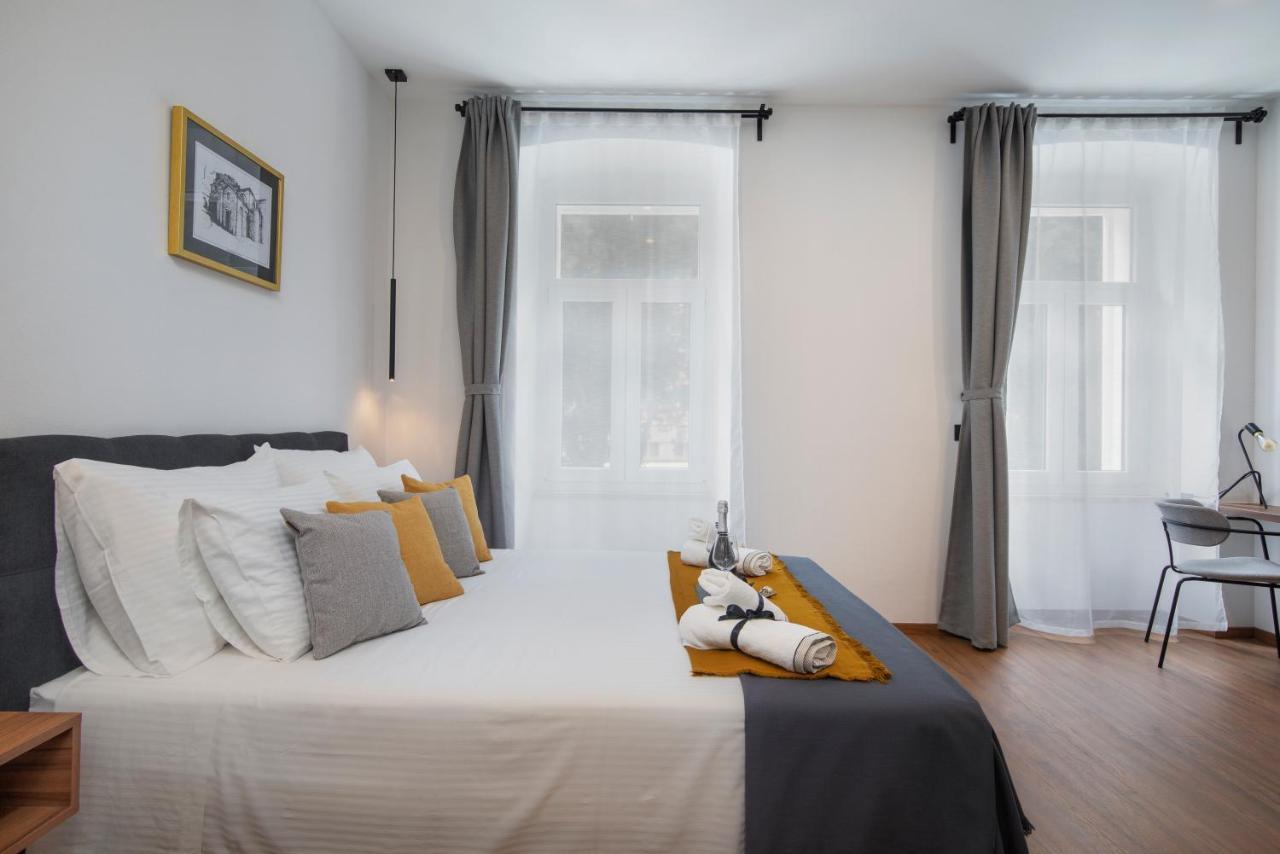 Deluxe Rooms And Apartments Korzo PUY Eksteriør bilde